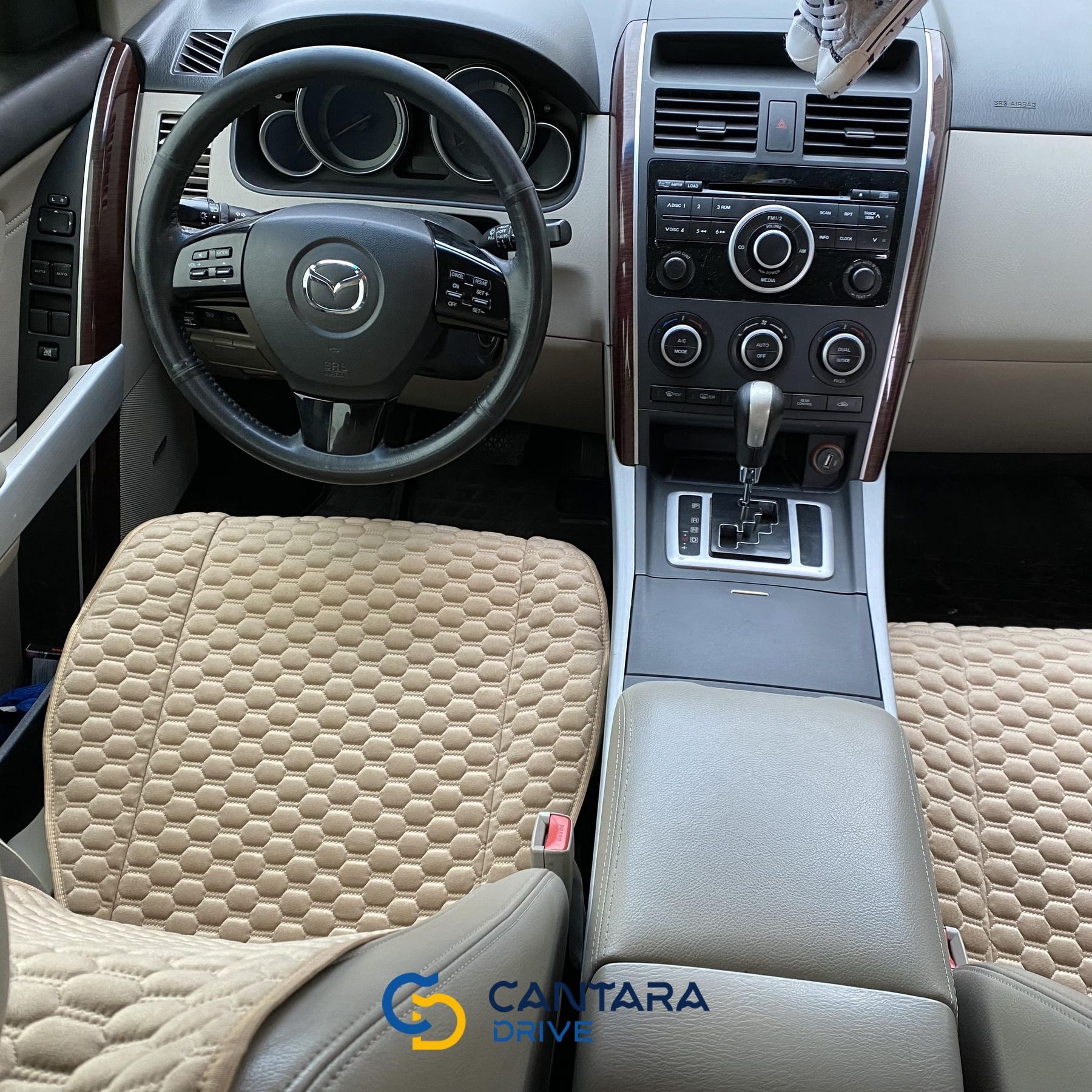 купити Накидки на сидіння з алькантарою Lux (штучної замші), Бежеві стільники із бежевим рядком. Преміум. 2 передніх 6