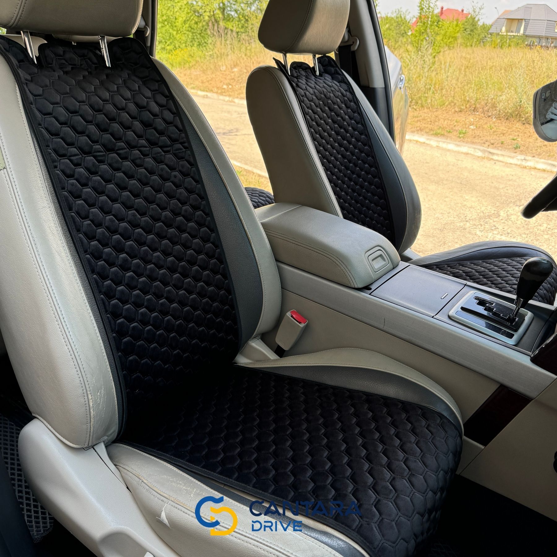 купити Накидки для сидінь автомобіля з алькантари Lux Великі чорні стільники Стандарт Повний комплект 3