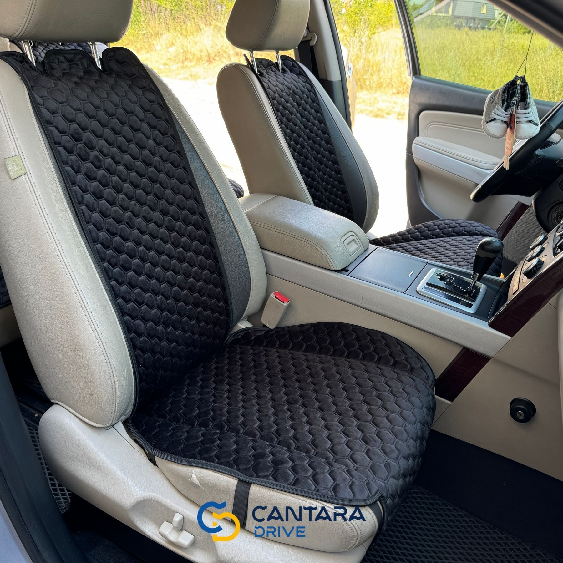 купити Накидки для автомобільних крісел з алькантари Lux Великі чорні стільники Преміум Повний комплект 4