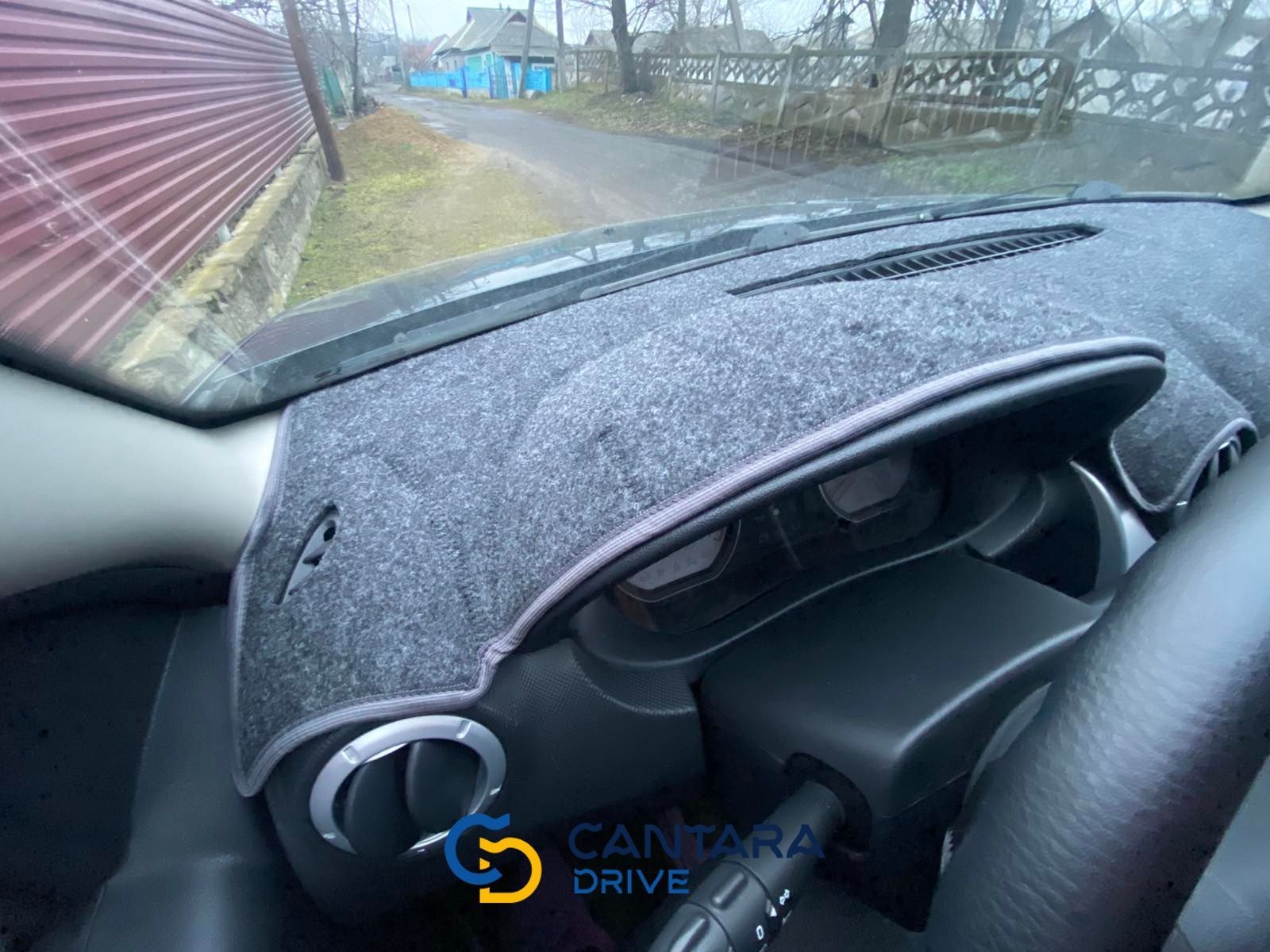 купити Накидка на панель приладів RENAULT Sandero 2008-2012 р. 9