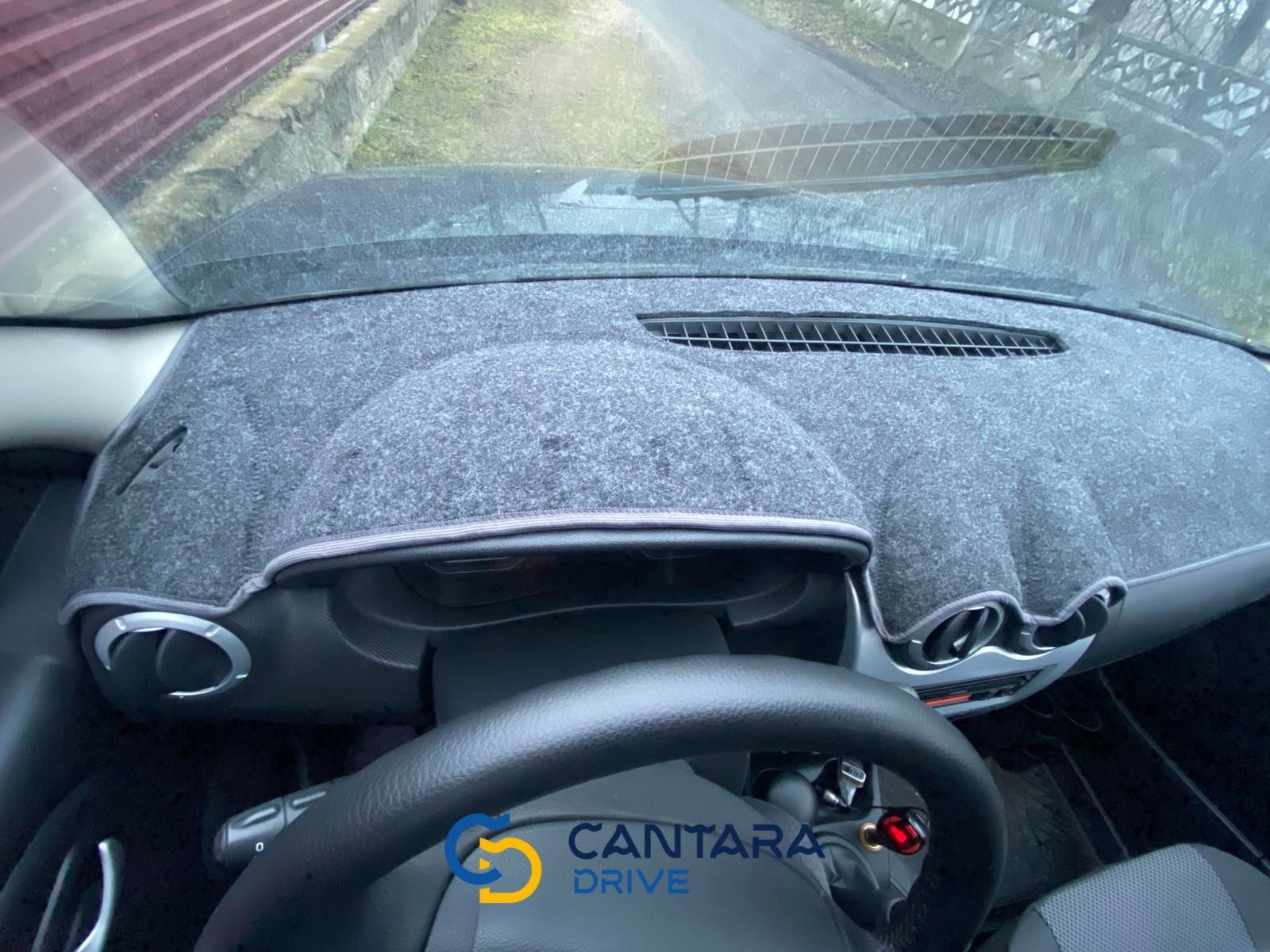 купити Накидка на панель приладів RENAULT Sandero 2008-2012 р. 6