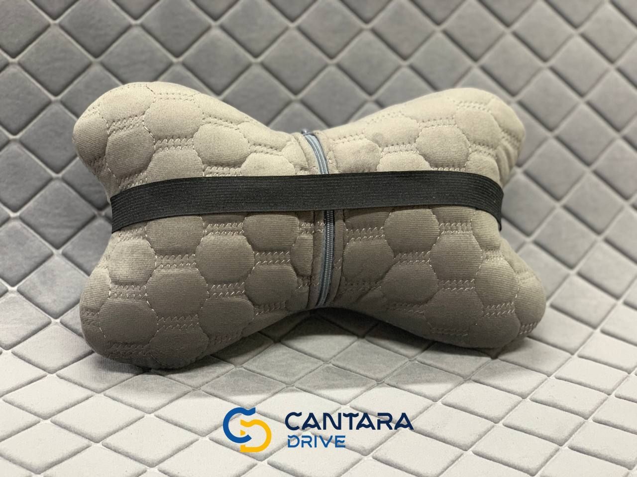 купити Подушка під голову в машину з АЛЬКАНТАРИ Lux (штучної замші). Світло-сіра зі світло-сірим рядком ( стільники) 2