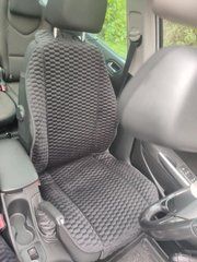 купить Накидки на сиденья авто Peugeot 308 2012 г. из Алькантары Lux Черные плоские соты с черной строчкой Премиум+ Передний комплект 1