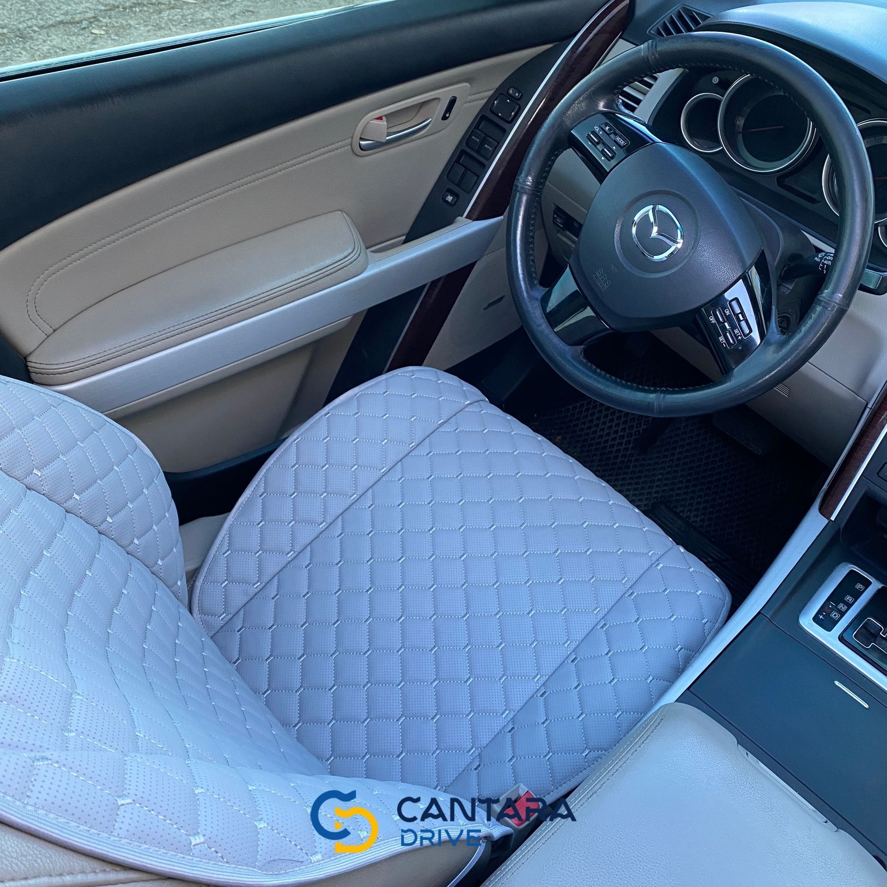 купити Накидка для авто з перфорованої екошкіри, Світло-сіра з сірим рядком, Преміум +, 1 передня 4
